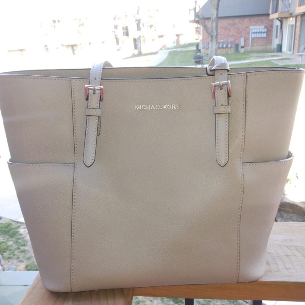 Michael Kors purse, gently used.